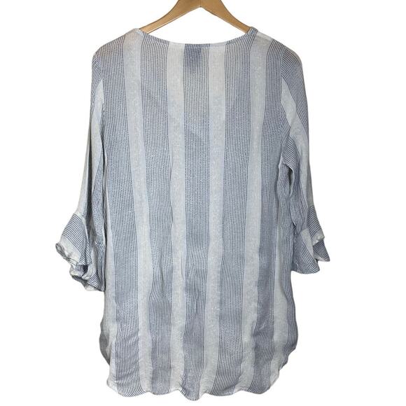 Bobeau Women’s Tunic Length Blouse White Gray Stripe Sparkle Size Large - Picture 3 of 6